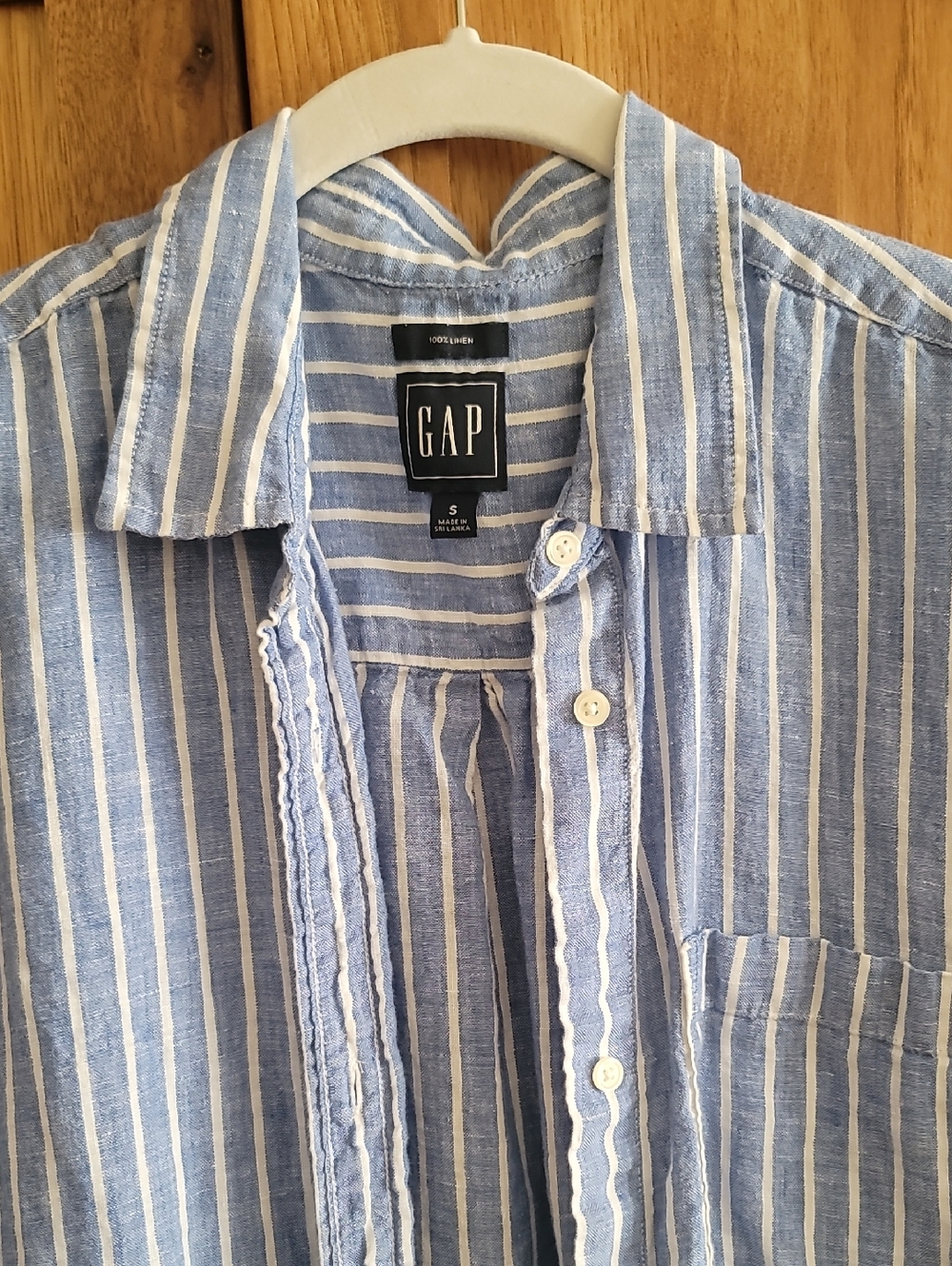 100% Linen GAP Womans Blue & White Striped Linen Shirt - Picture 2 of 7